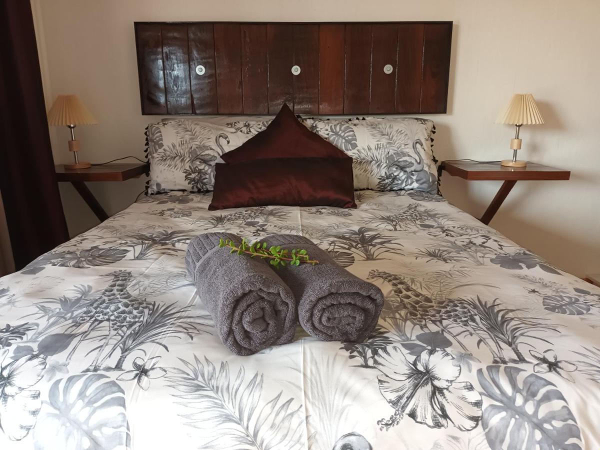 Chameleon Lodge 콜체스터 외부 사진