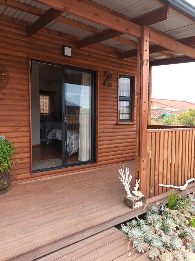 Chameleon Lodge 콜체스터 외부 사진
